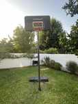 Tabela de basket Decathlon de altura ajustavel de 2,2m a 3,05m.