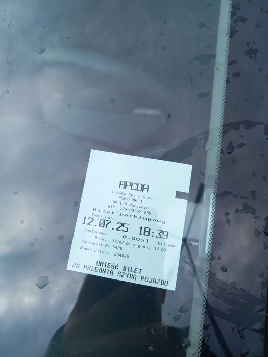 Samochodowy uchwyt klips na bilet parkingowy i karty plastikowy