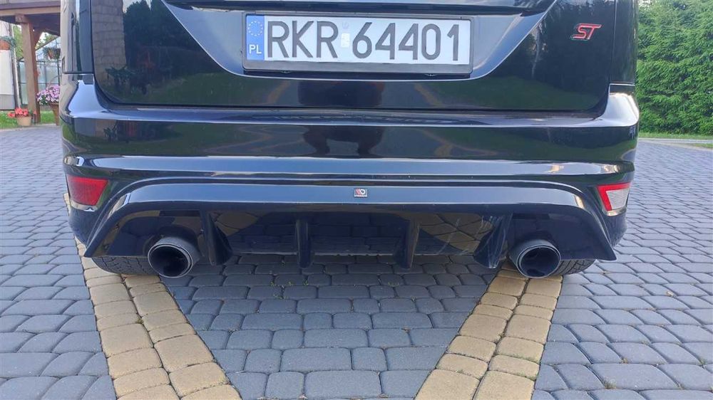 Ford Focus ST 2.5T LPG 260 KM