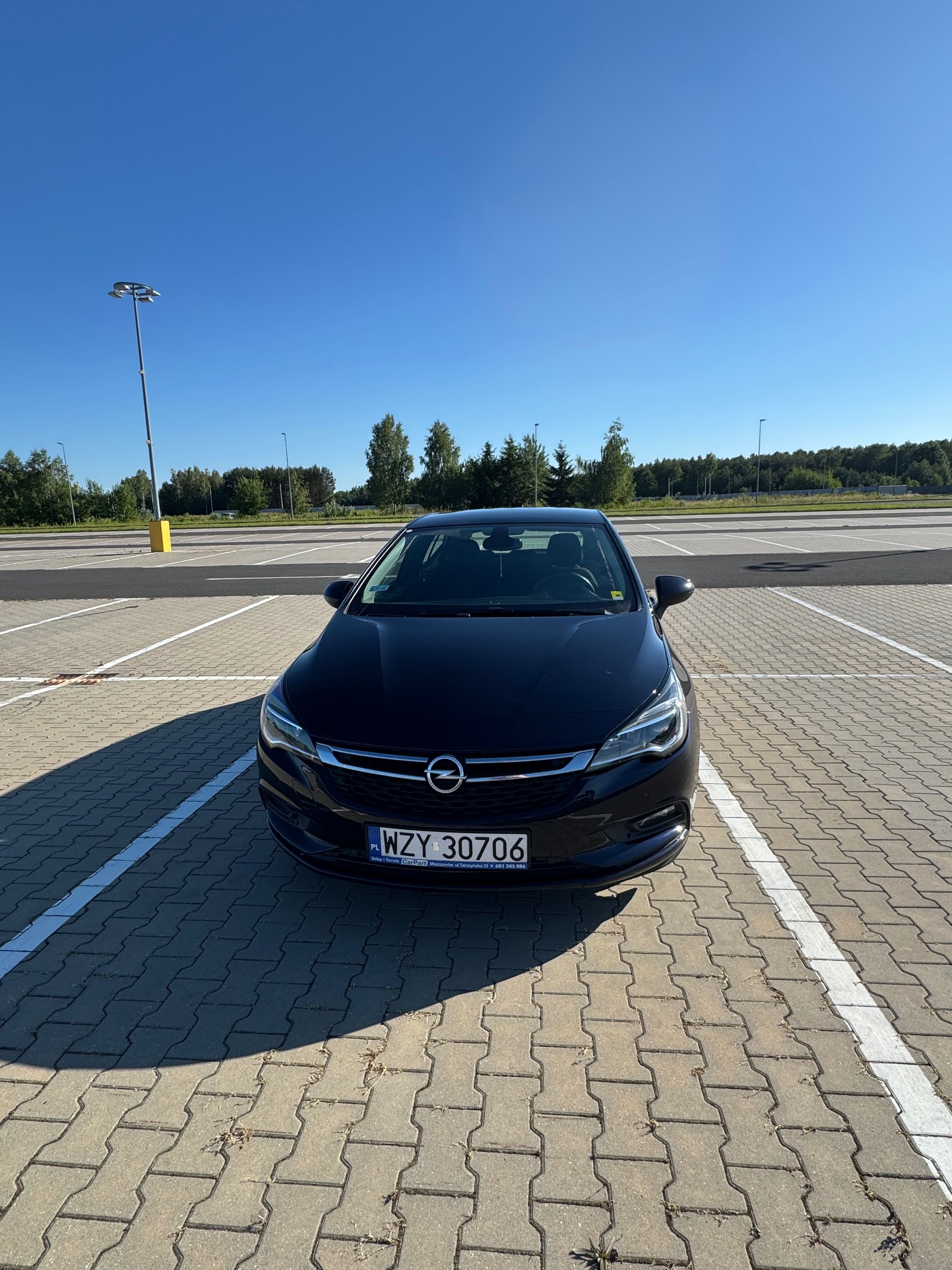 Opel Astra K 1.6 Moon Phase