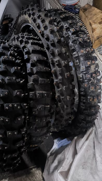 Продам резину кросс шиповку