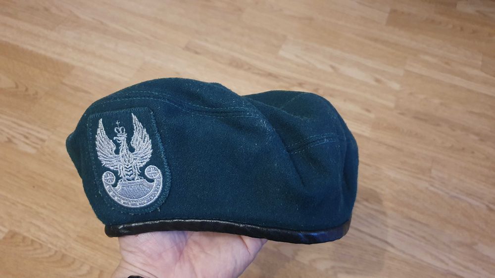 Beret zielony rozm. 57