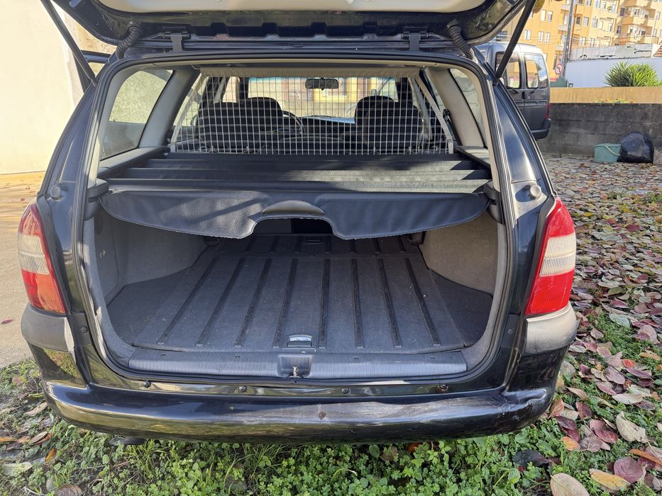 Opel astra em bom estado