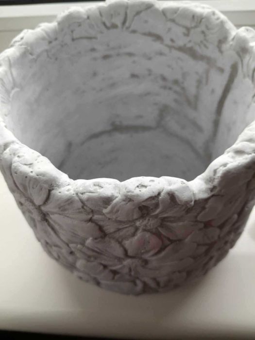 Donica doniczka betonowa Kwiaty Ozdoba Ręcznie wykonana i malowana