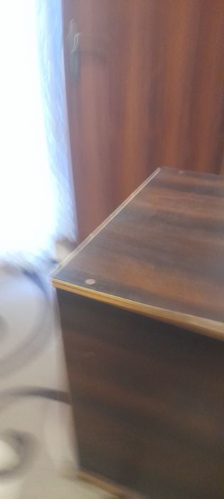 Продаю тумбу под Тв