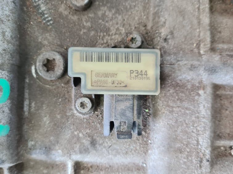 Caixa de velocidades BMW F30 320D ref GS6 17DG
