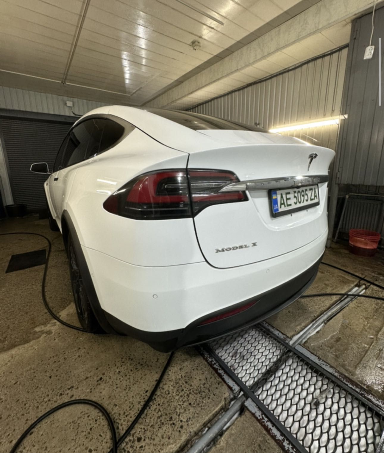 Tesla model X p90d