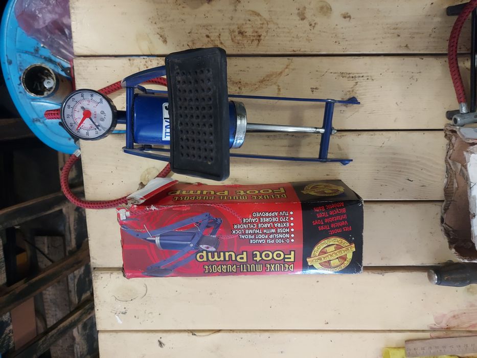 Продаю нажной насос