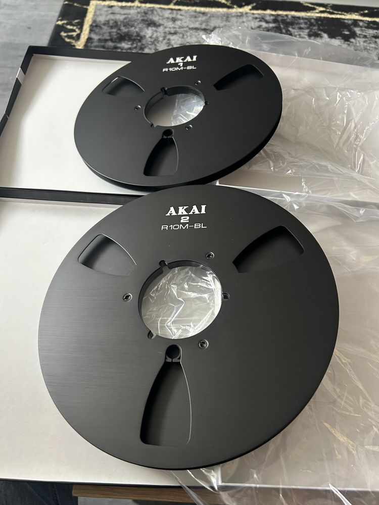 Fabrycznie Nowe Oryginalne Szpule Akai 26.5cm Black Mat R10M-BL!