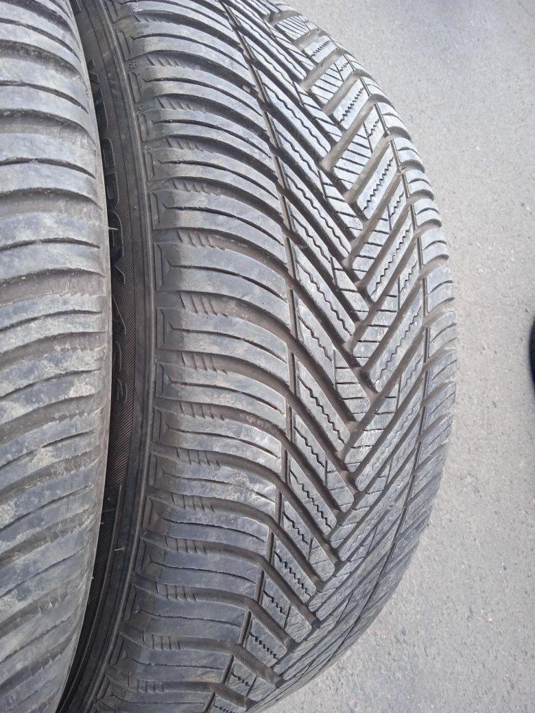 Резина всесезон 235.45.17 Hankook Kinergy 4s2,22p,6.5mm.