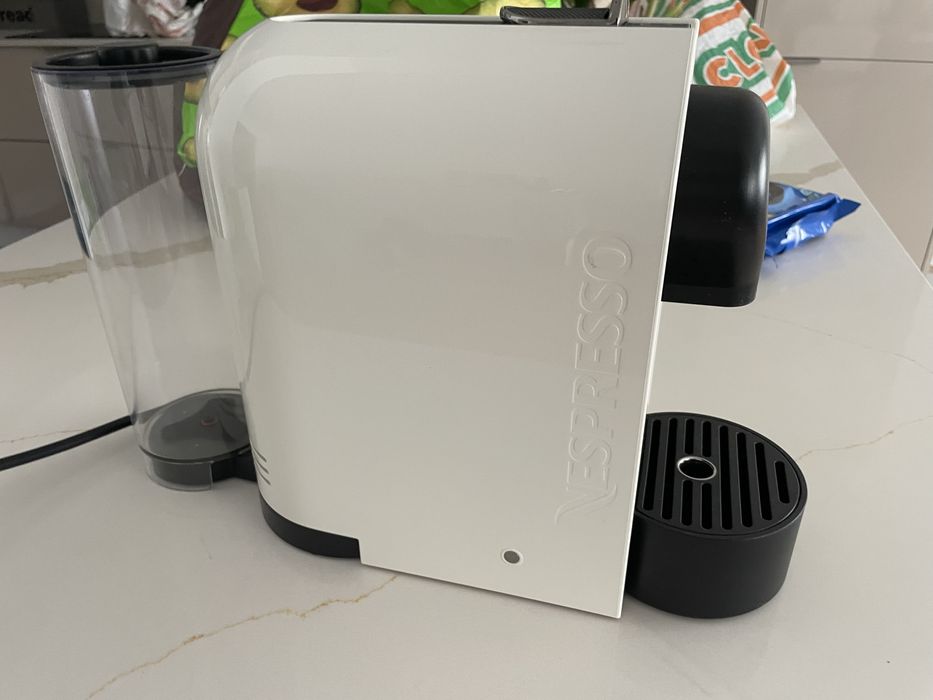 Maquins nespresso para peças- nao funciona