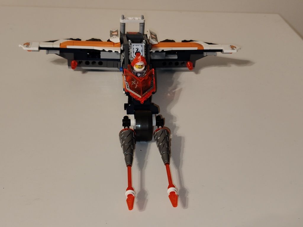 LEGO  Nexo Knights - 70348 Bojowy pojazd Lance'a
