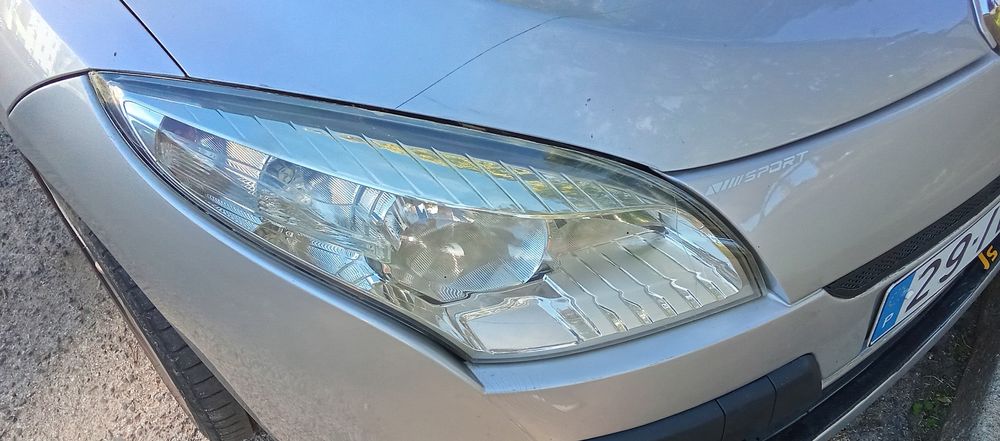 Faróis Renault Megane 3