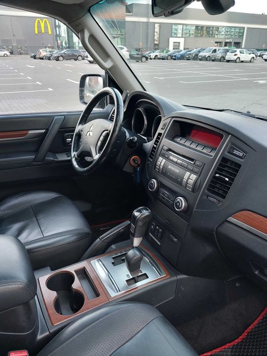 Продам Mitsubishi Pajero Wagon