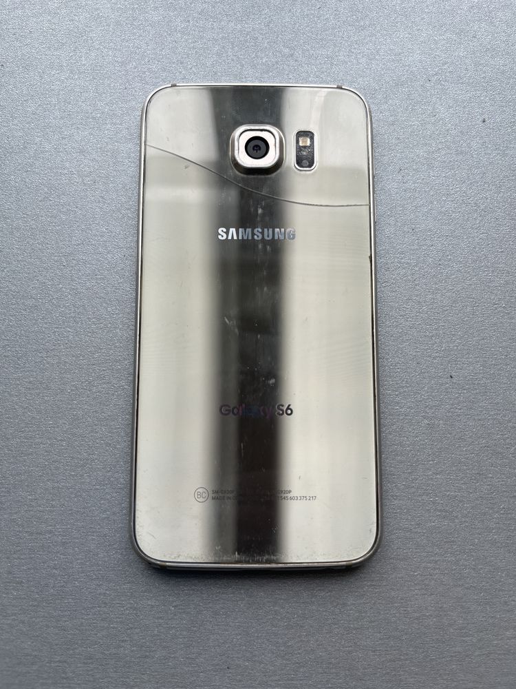 Samsung S6 на запчастини