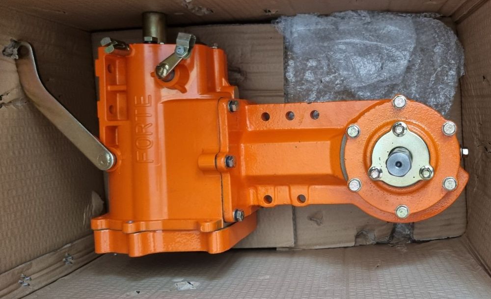 Редуктор коробка передач КПП 2+1 на мотоблок мотокультиватор 105 135