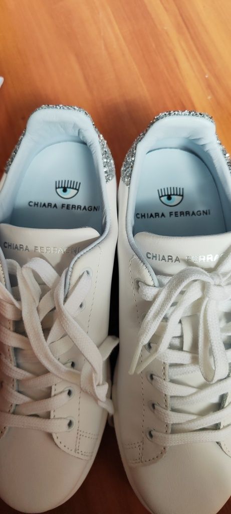 Chiara Ferragni nowe oryginalne sneakersy skóra naturalna r. 38 białe