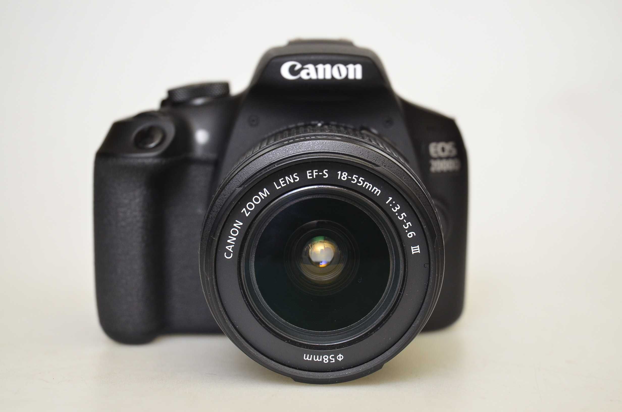Canon EOS 2000D + EF-S 18-55 III JAK NOWY Przebieg tylko 1066 zdjęć