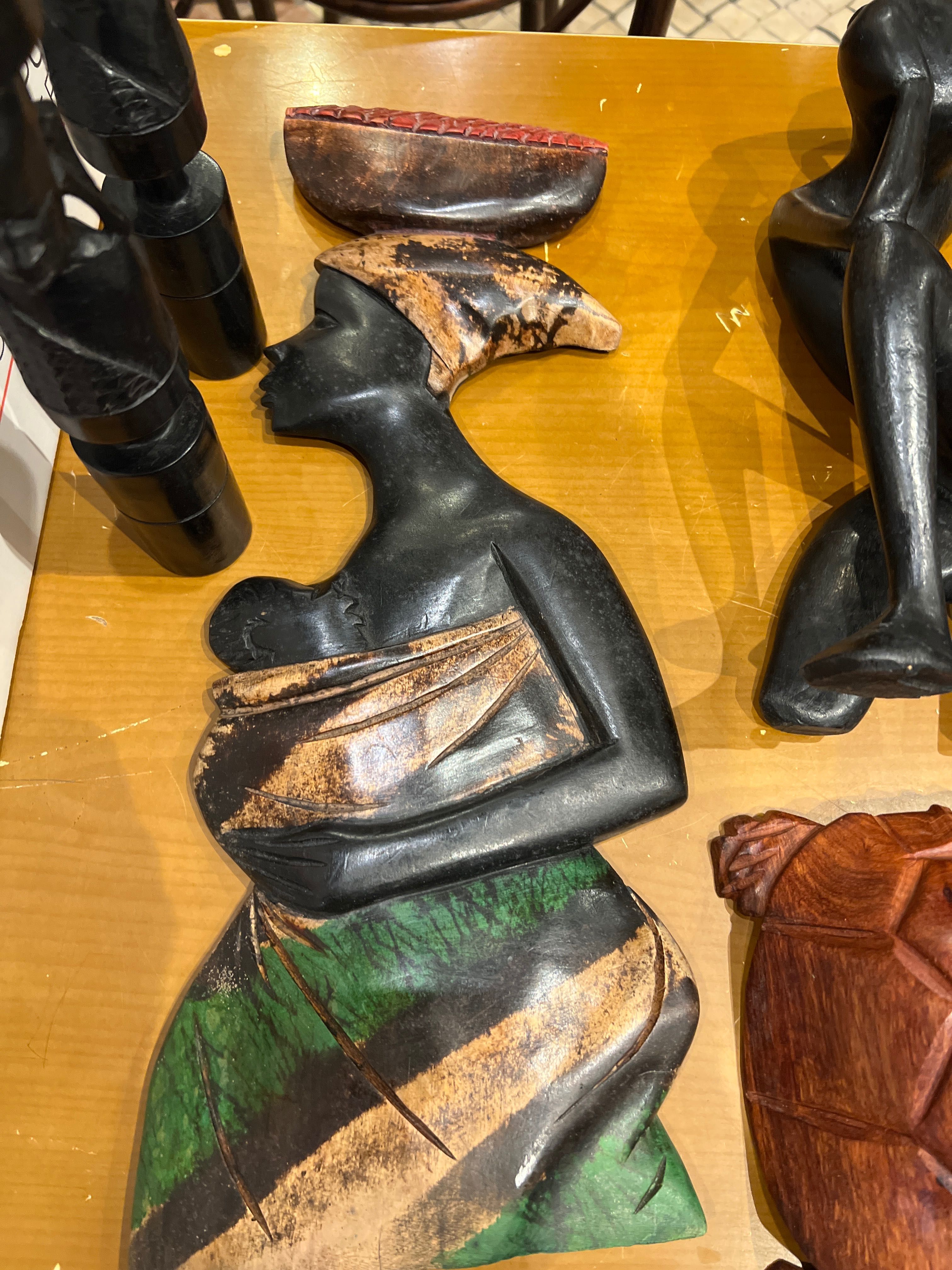 Arte africana pau santo