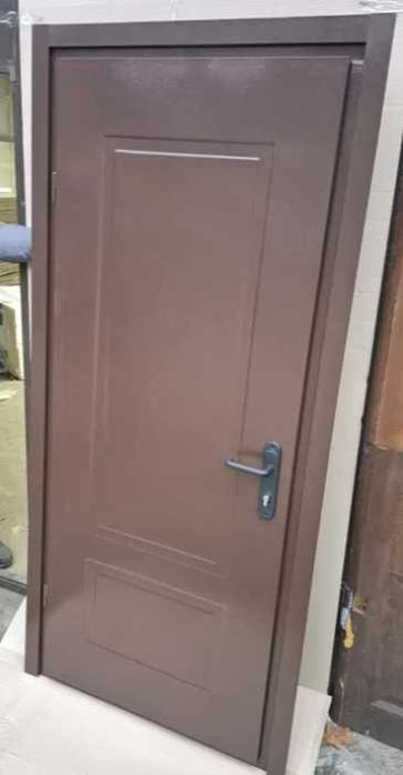 Акція Бюджетні вхідні двері однолистові технічні коричневі сірі