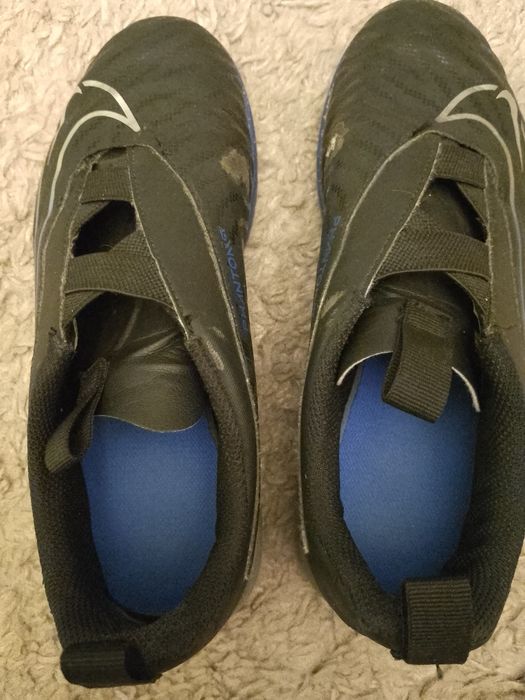 Buty piłkarskie halówki Nike Phantom 37,5