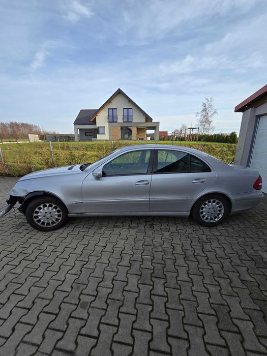 Mercedes w211, 2.2 cdi 150 km, 2005 rok, uszkodzony