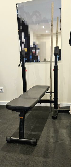 Banco de musculação + barra