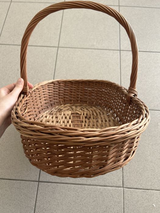 Cesto de verga castanho