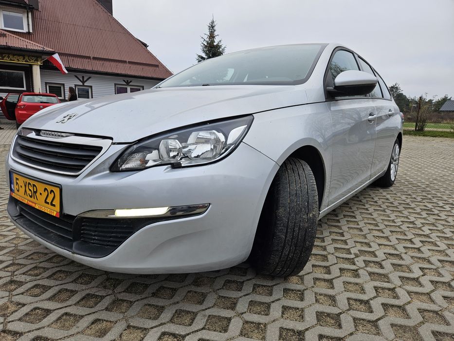 Peugeot 308 1.2benzynka/ klima/ navi/ 2014r