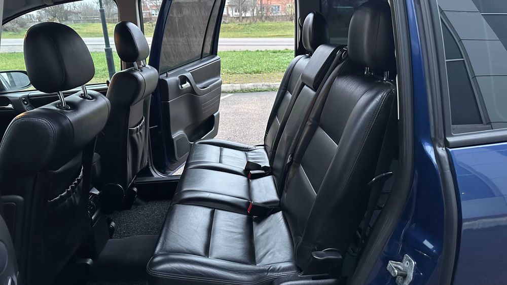 OPEL ZAFIRA 2.2D. 2004рік.