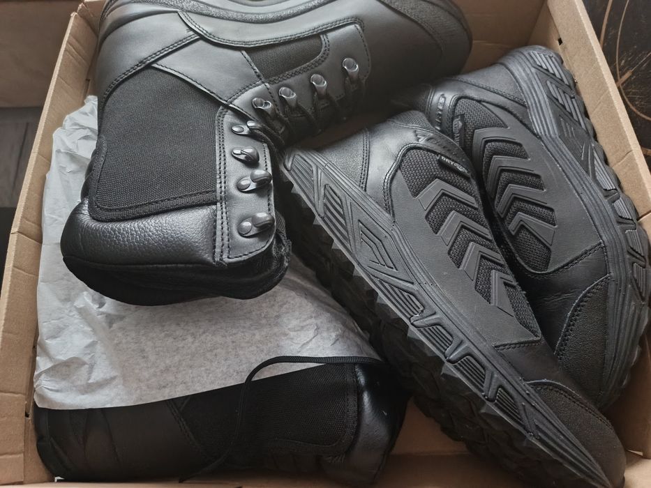 Buty wojskowe Wojas oraz Bates