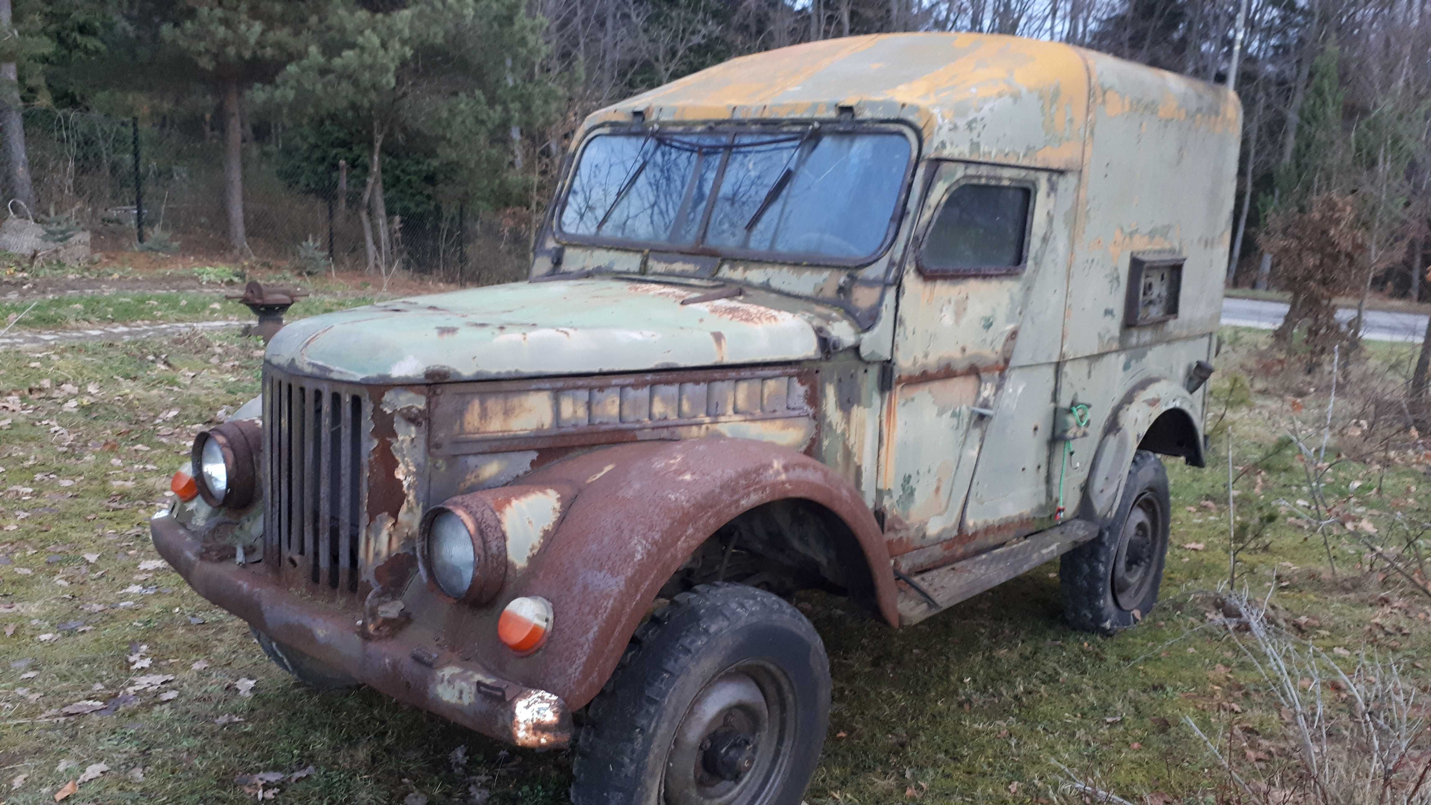 GAZ UAZ 69A - radiostacja