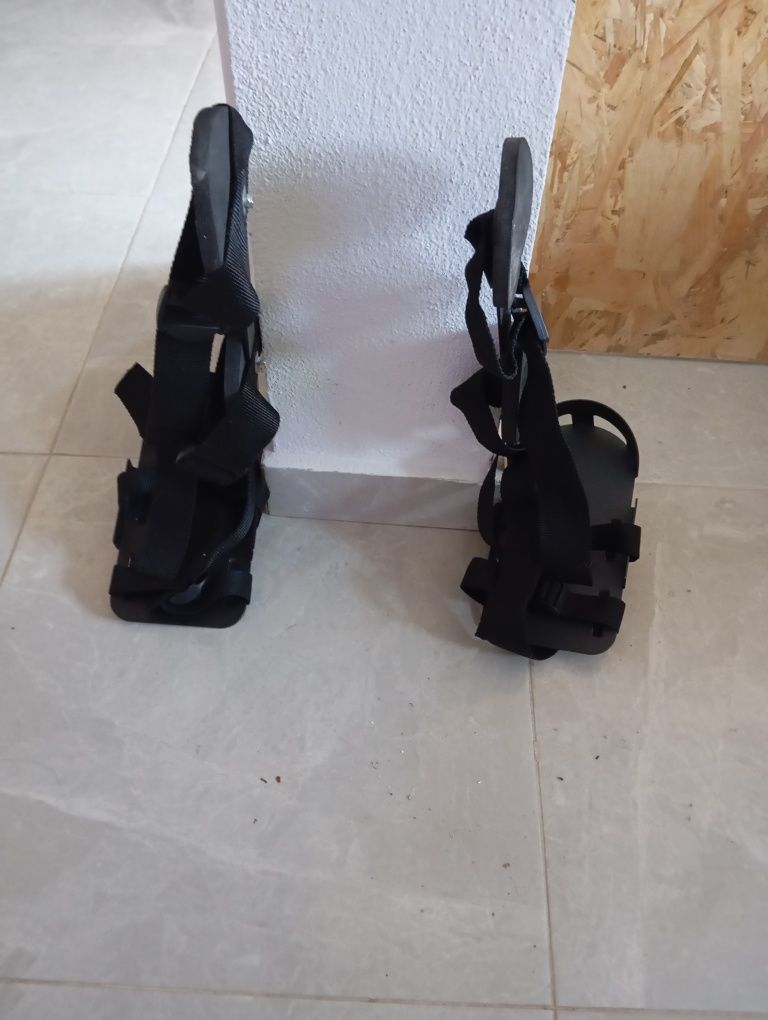 Apoios de pedais para bicicletas