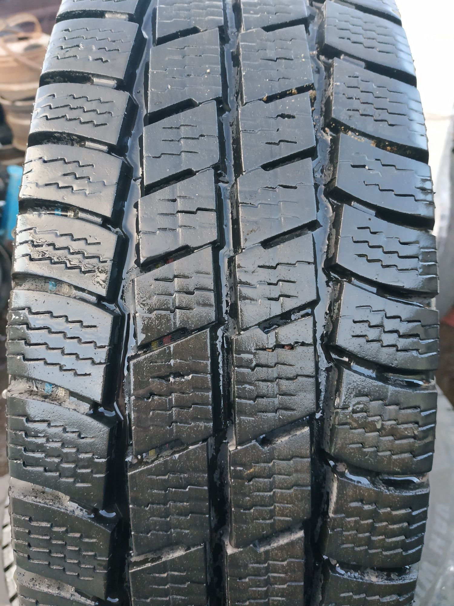 Продам шини бу 195/75 R16C