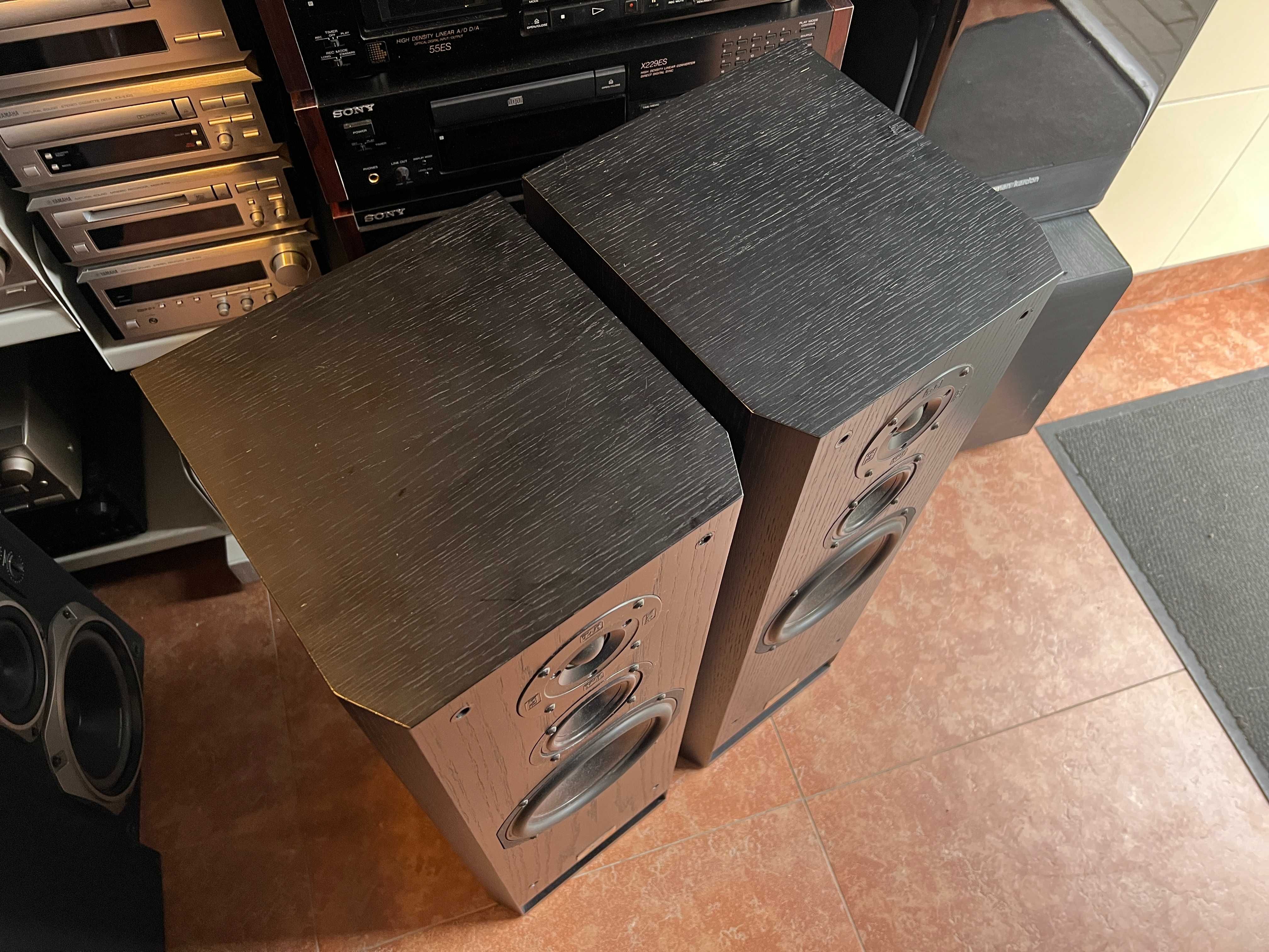 Kolumny podłogowe T+A Criterion TMR60 Audio Room