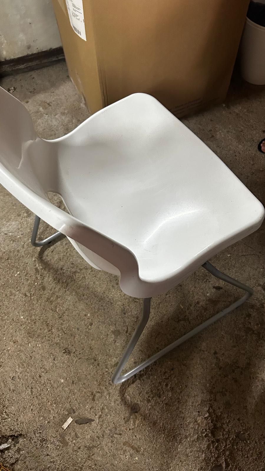 Cadeira branca IKEA