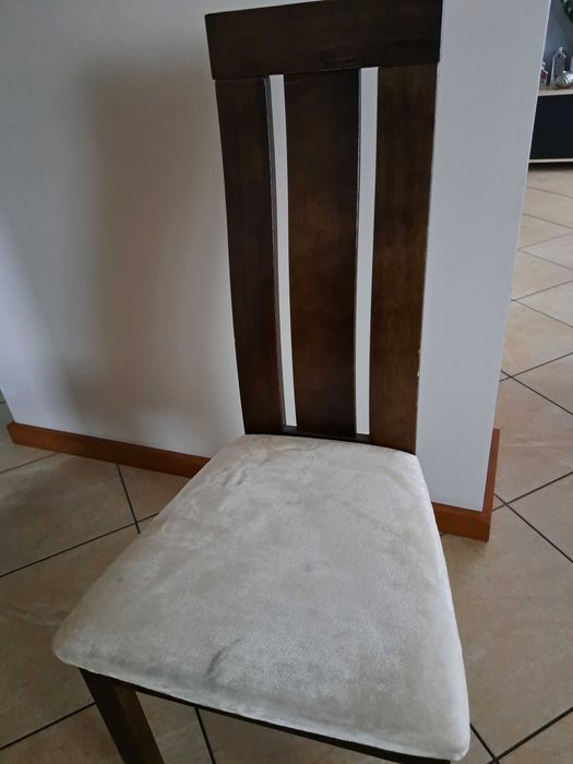 Sprzedam zestaw stół do salonu+8 krzeseł