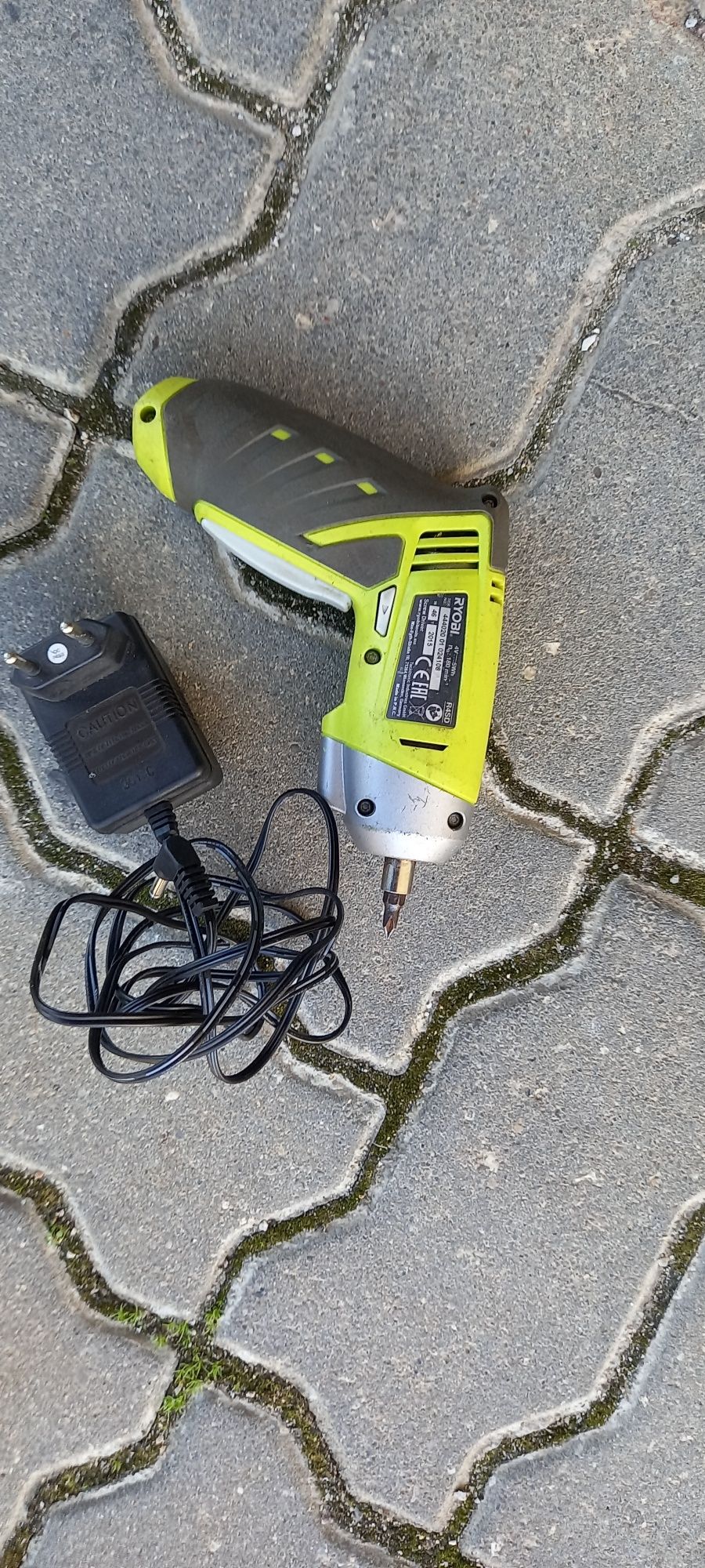 Aparafusadora ryobi como nova