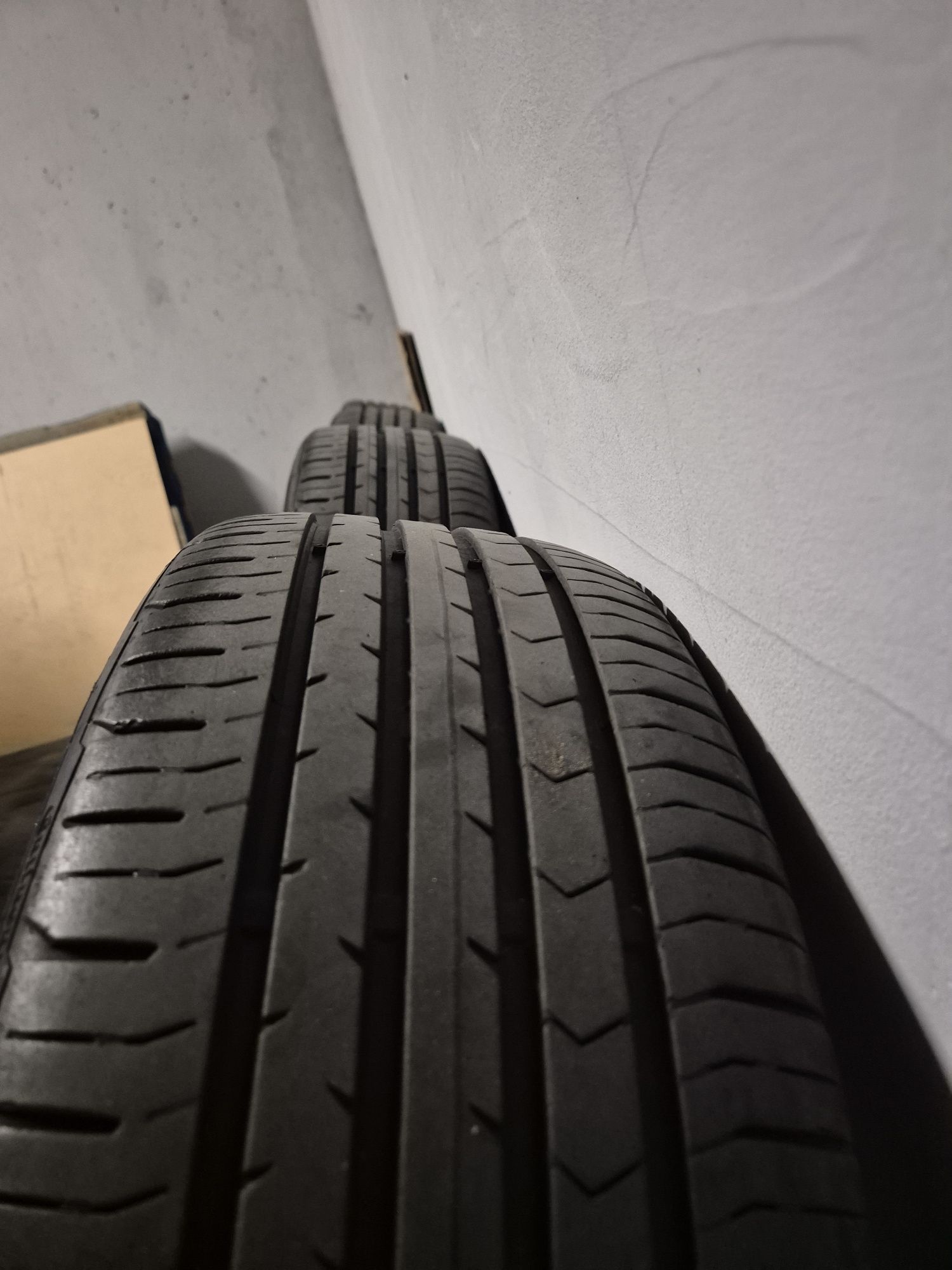 Honda 16 CALI 6.5J ET50 5X114.3. Letnie opony