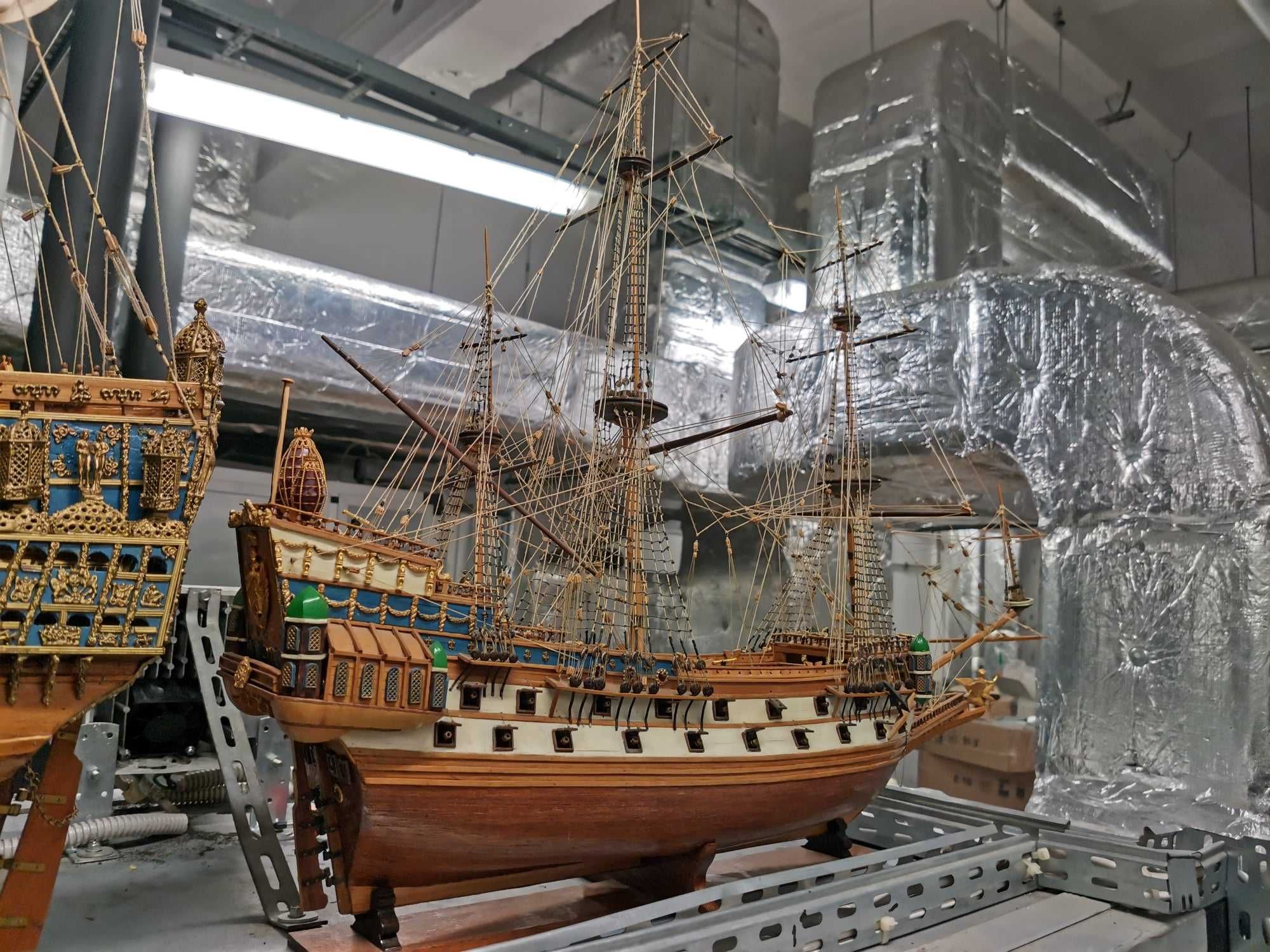 Model żaglowca , okrętu  La Couronne 1:100 Kardynała Richelieu
