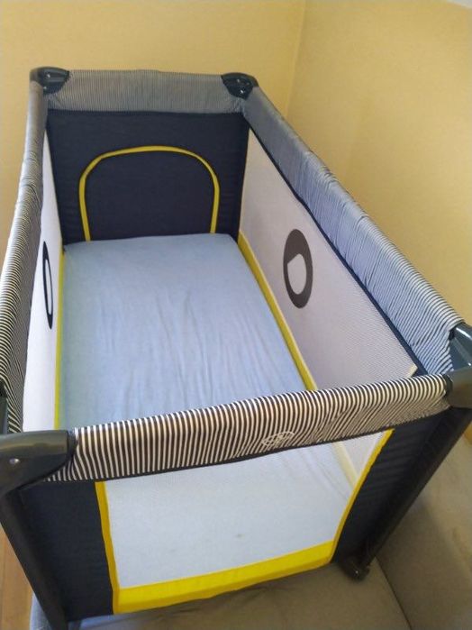 Łóżeczko skladane