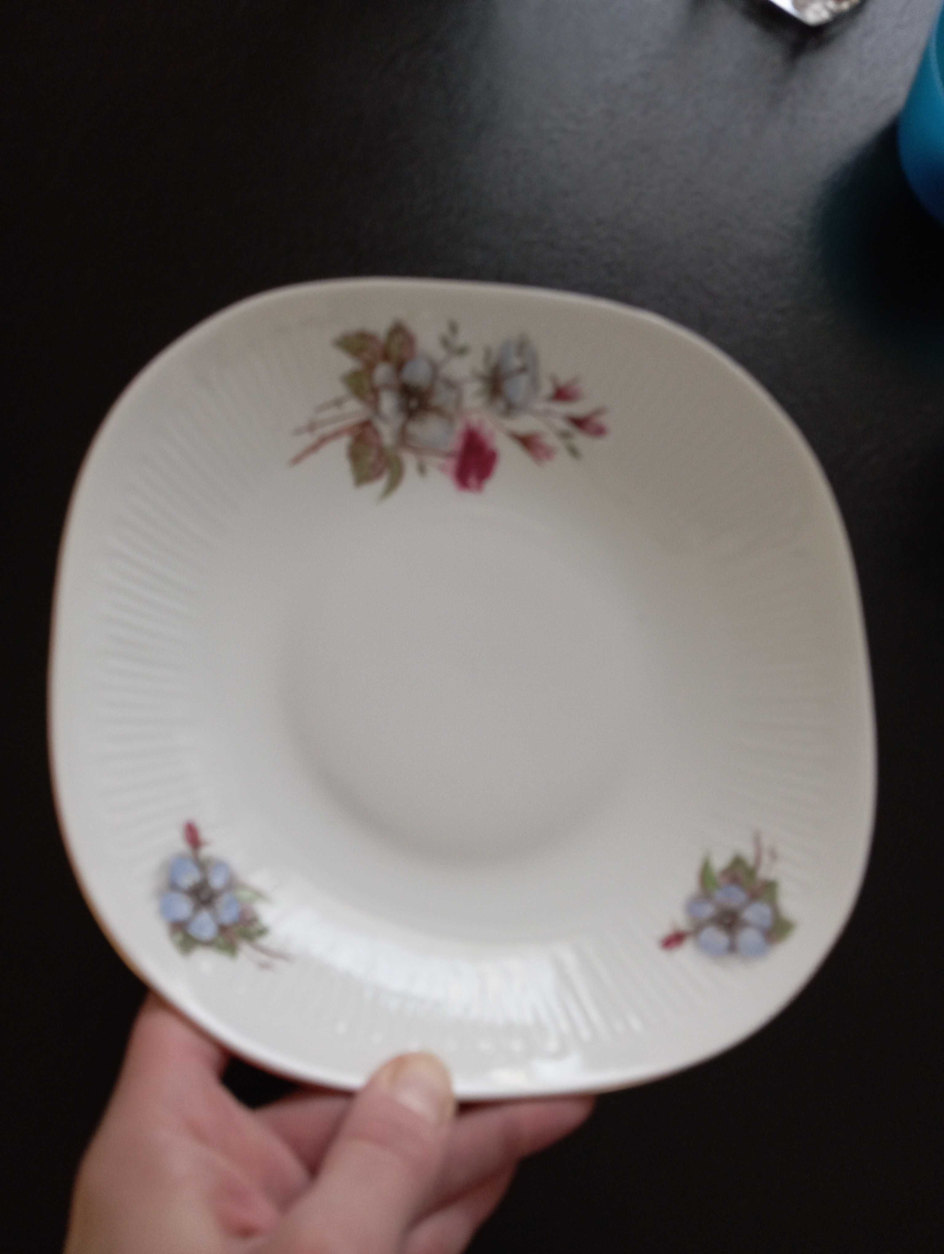 Głęboki talerz stara porcelana Wałbrzych