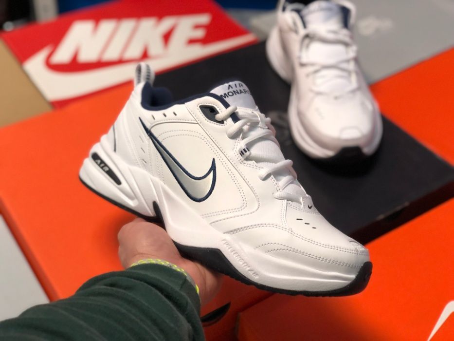 Кросівки Nike Air Monarch IV білі кроссовки белые 415445-102