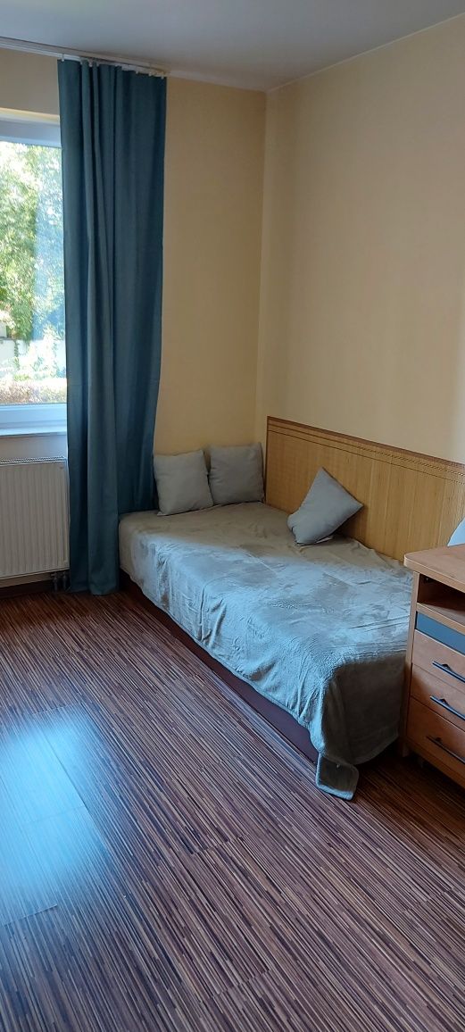 Do wynajęcia pokój 2-os. ul. Radzikowskiego 106 (900zł za osobę)