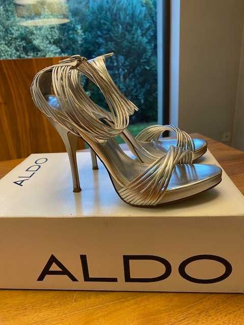 Buty skórzane srebrne Aldo