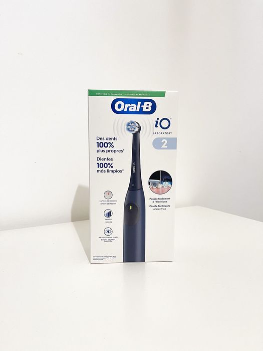 Escova Oral-B iO 2 + 4 recargas