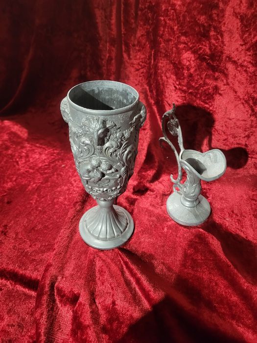 Cynowy kielich zdobiony czara ampułka wazon z cyny