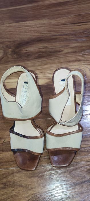 Śliczne oryginalne szpilki Marina Rinaldi rozm 38 wkładka na zdjęciu