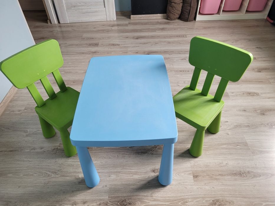 Stolik i krzeselka