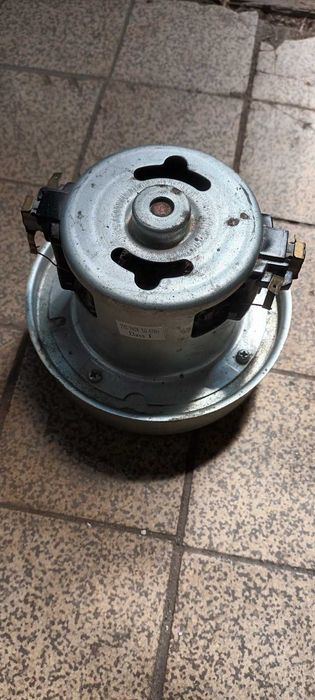 Пылесос Scarlett 1500w корпус мотор